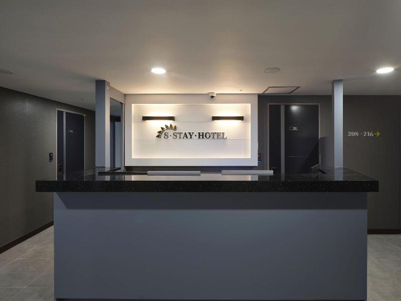 S Stay Hotel image