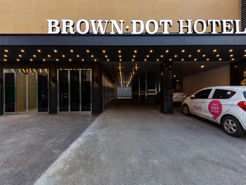 Brown-Dot Hotel Cheonan image