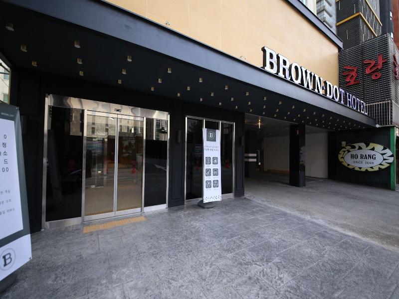 Brown-Dot Hotel Cheonan image