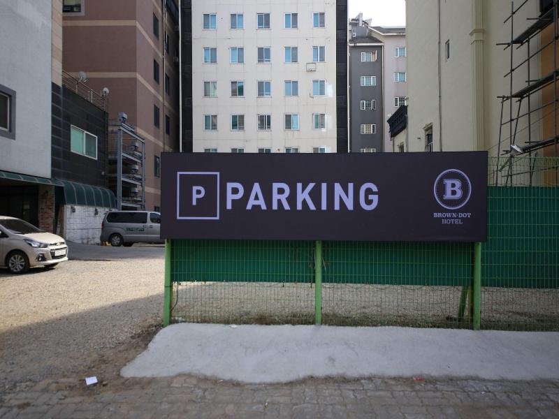 Brown-Dot Hotel Cheonan image