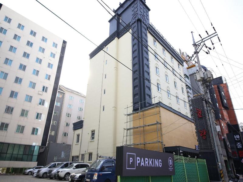 Brown-Dot Hotel Cheonan image