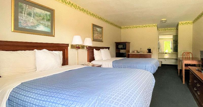 Rodeway Inn Sandersville image