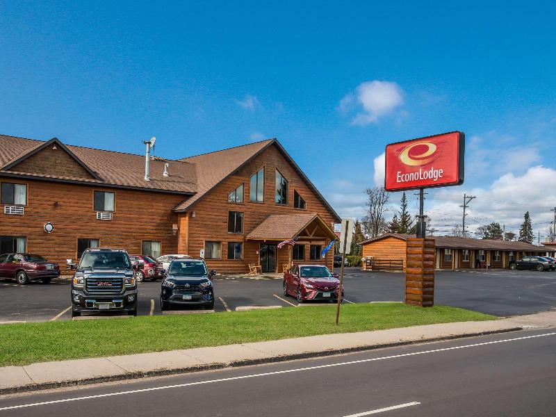 Econo Lodge Rice Lake image
