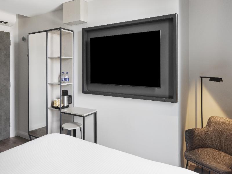 Spark by Hilton London Romford image