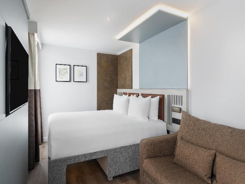 Spark by Hilton London Romford image