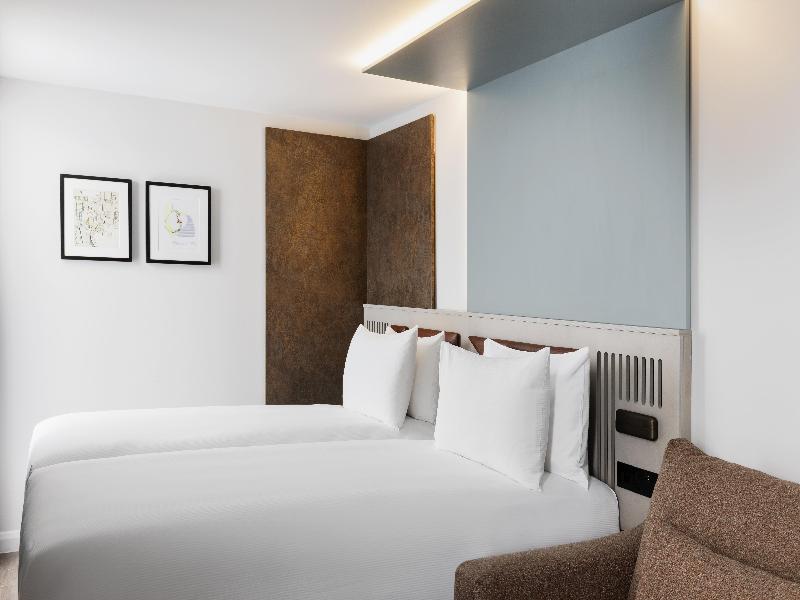 Spark by Hilton London Romford image