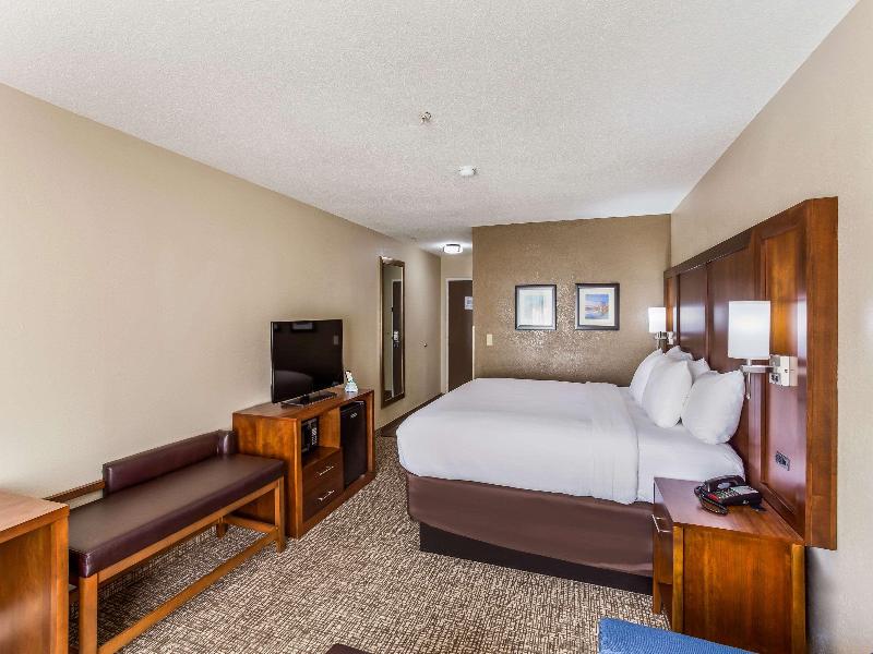 Comfort Inn Charleston image