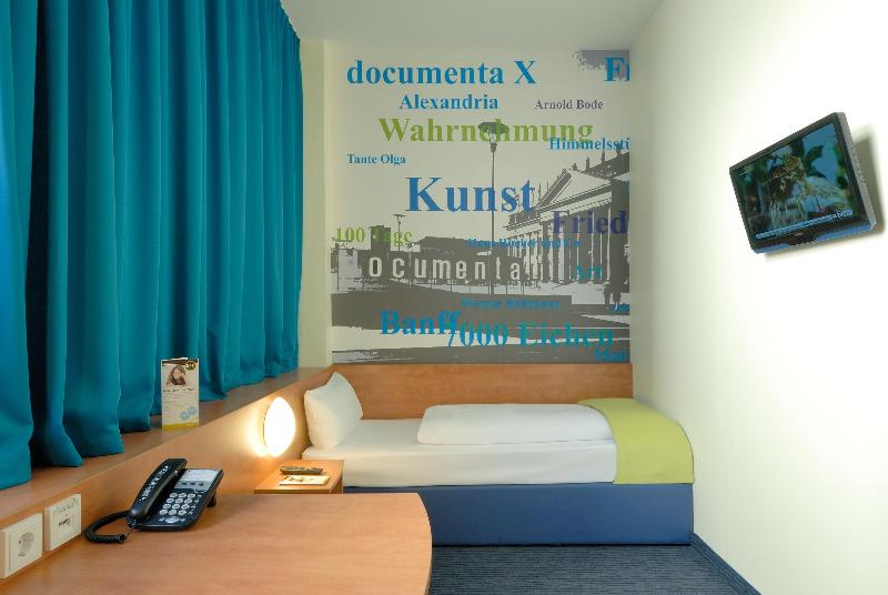 B&B HOTEL Kassel-City image