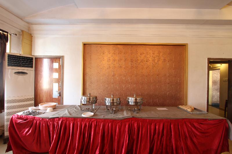 Hotel Dhammanagi Comforts