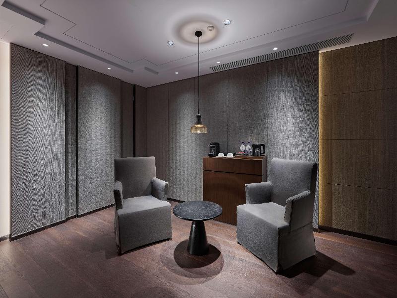 Doubletree By Hilton Baoding image
