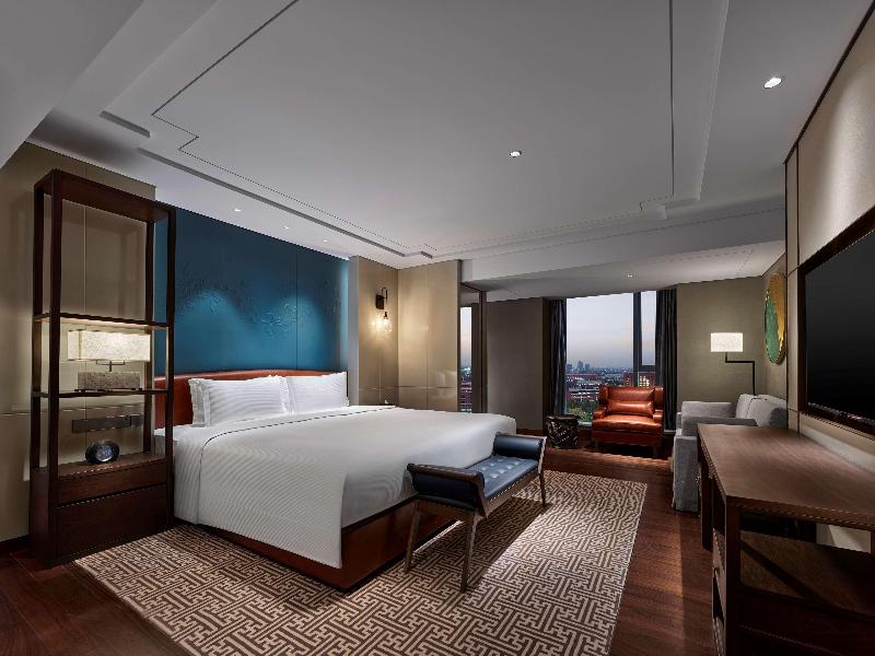 Doubletree By Hilton Baoding image