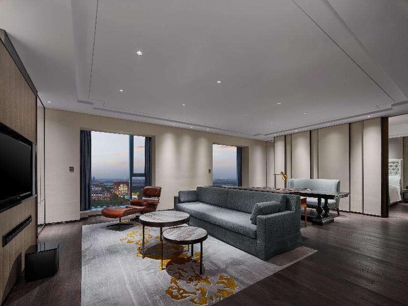 Doubletree By Hilton Baoding image
