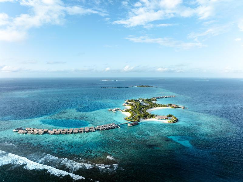 Hilton Maldives Amingiri Resort & Spa image