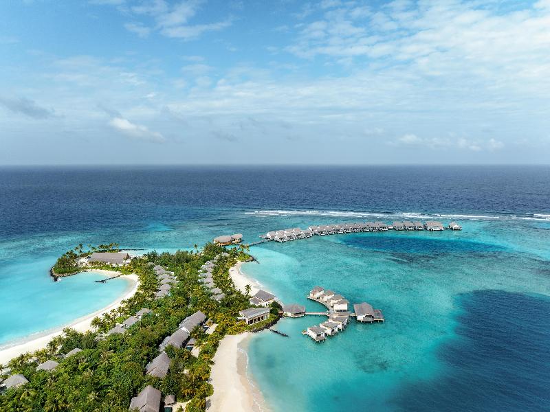 Hilton Maldives Amingiri Resort & Spa image
