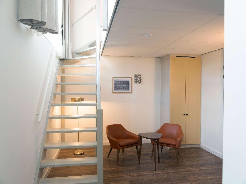 Doubletree By Hilton Sittard image
