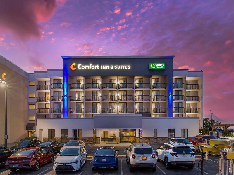 Quality Inn & Suites Spring Lake image