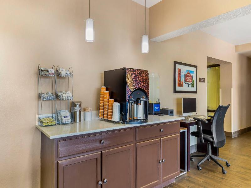 Quality Inn & Suites Spring Lake image