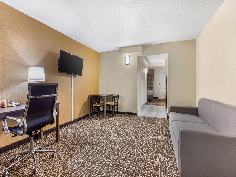 Quality Inn & Suites Spring Lake image