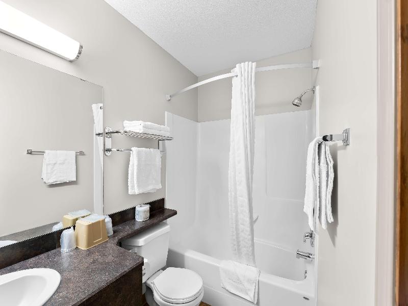 SureStay Plus Hotel by Best Western Hardisty image