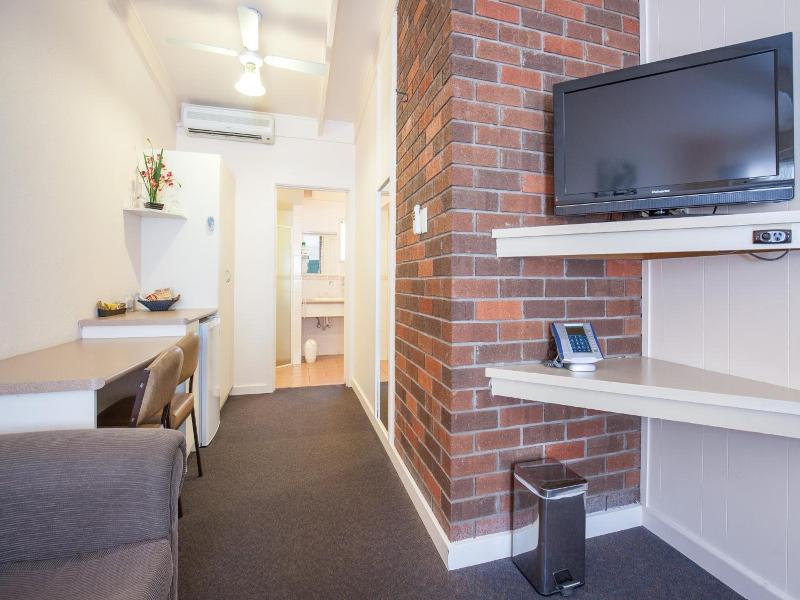 Mid City Motel - Mount Gambier image