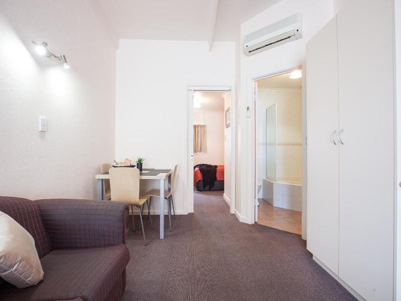 Mid City Motel - Mount Gambier image
