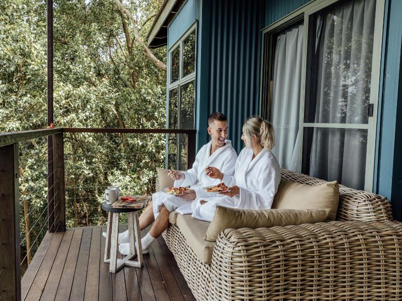 Treetops Seaview Montville image