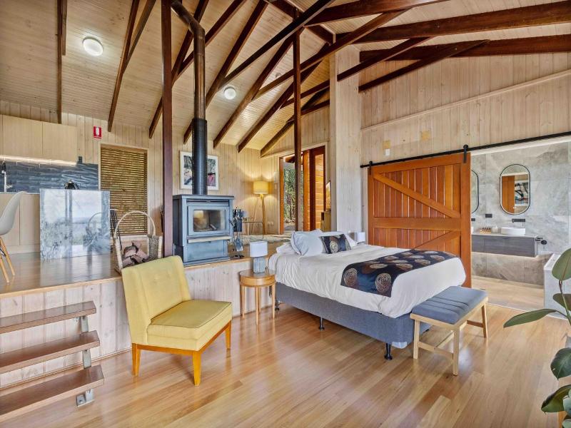 Treetops Seaview Montville image