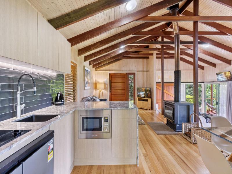 Treetops Seaview Montville image