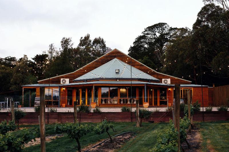 Glen Erin At Lancefield - Vineyard Retreat image