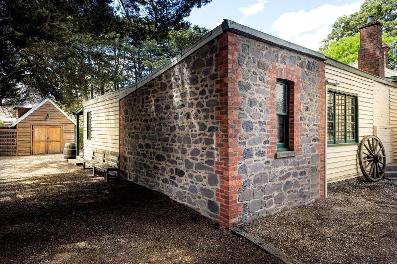 Glen Erin At Lancefield - Vineyard Retreat image