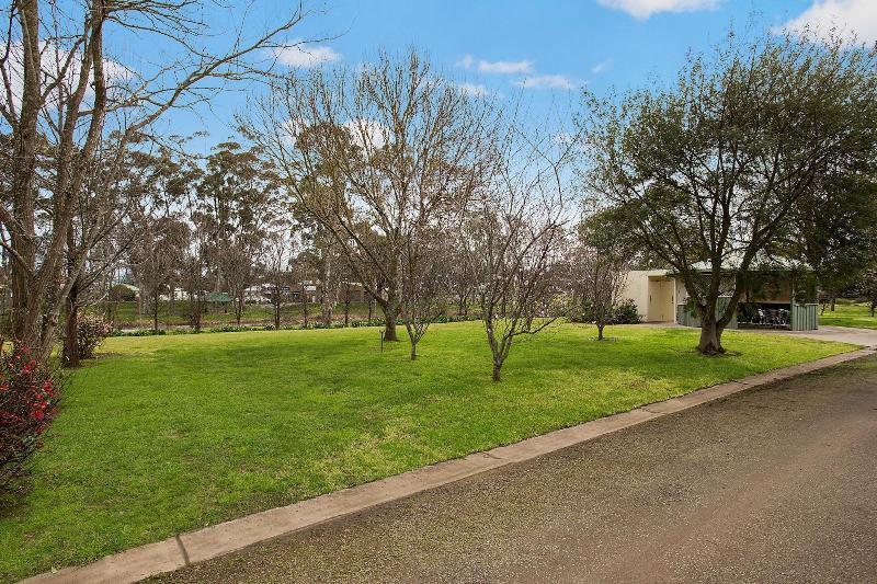 Lake Hamilton Motor Village & Caravan Park