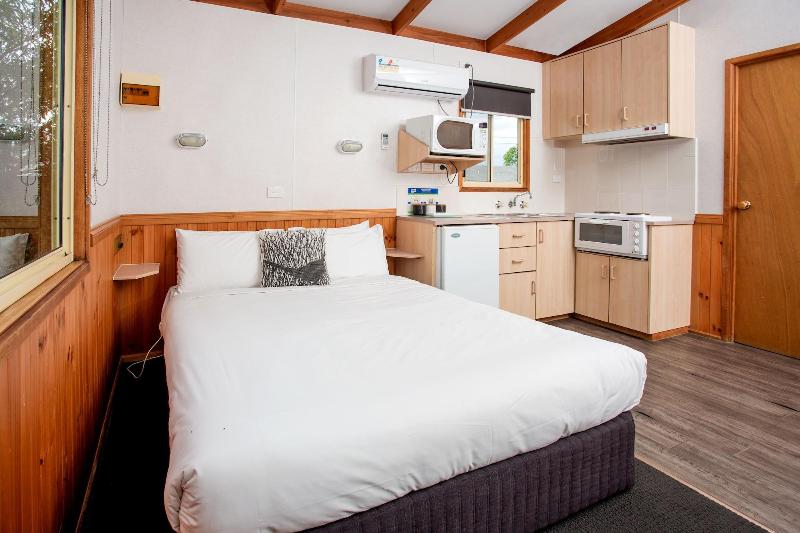 BIG4 Melbourne Holiday Park image