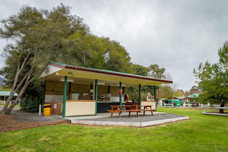 Breeze Holiday Parks - Eildon