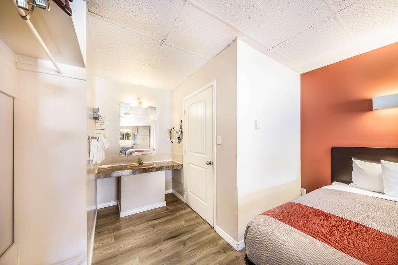 VRGE Revelstoke image