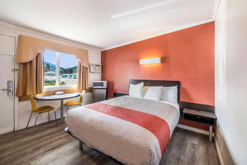 VRGE Revelstoke image