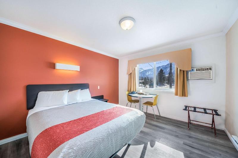 VRGE Revelstoke image