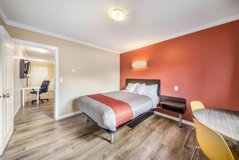 VRGE Revelstoke image