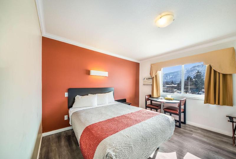 VRGE Revelstoke image