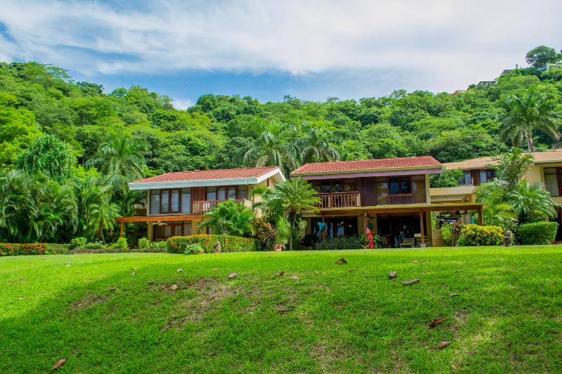 Bahia Pez Vela Resort image