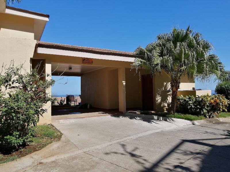 Bahia Pez Vela Resort image