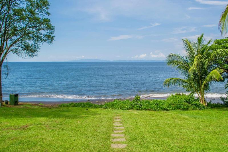 Bahia Pez Vela Resort image