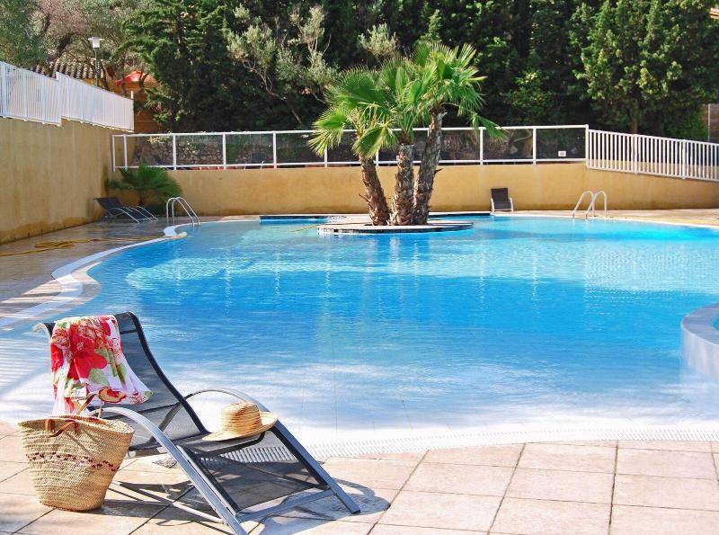 Lagrange Vacances Les Cottages Varois image