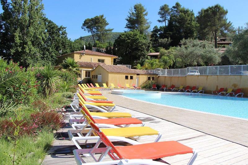 Lagrange Vacances Les Cottages Varois image