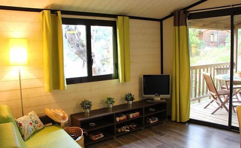 Lagrange Vacances Les Cottages Varois image
