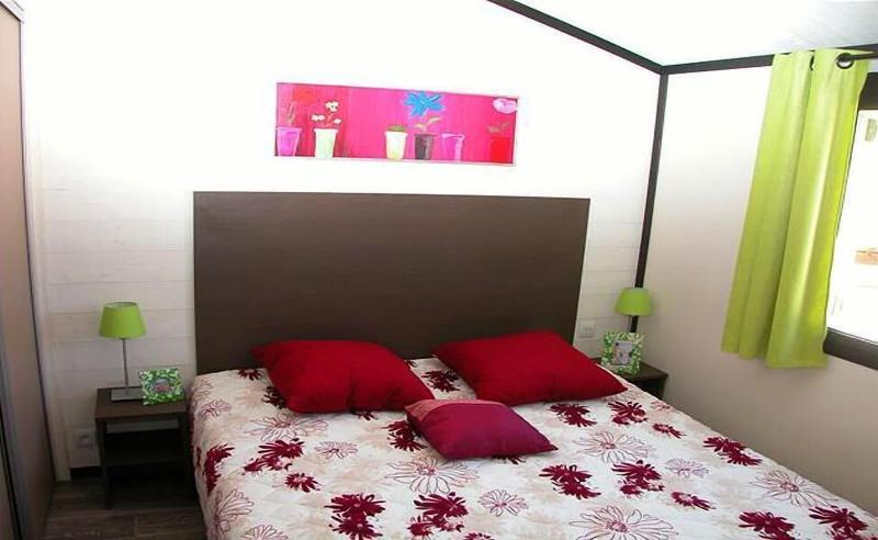 Lagrange Vacances Les Cottages Varois image