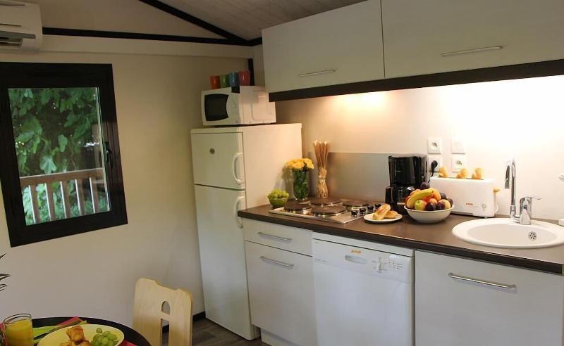 Lagrange Vacances Les Cottages Varois image