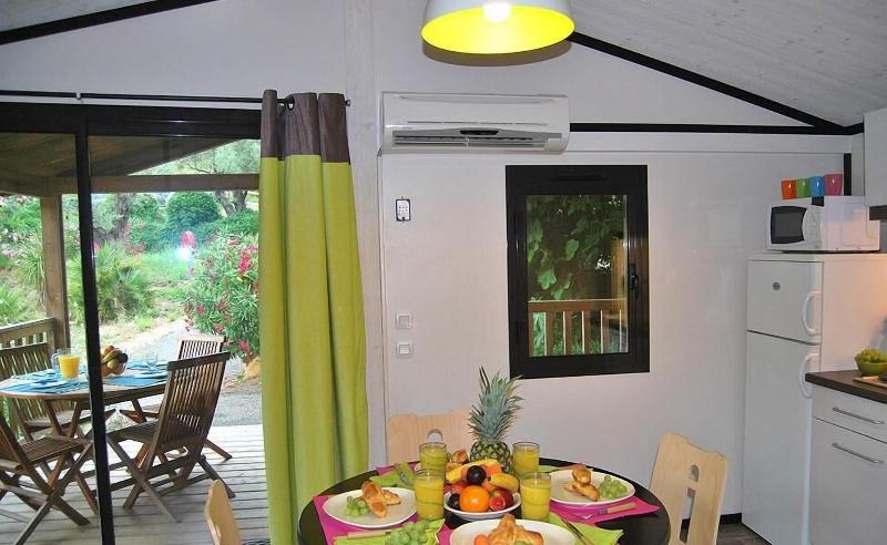 Lagrange Vacances Les Cottages Varois image
