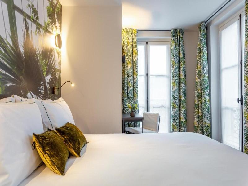 HÃ´tel Bonsoir Madame image