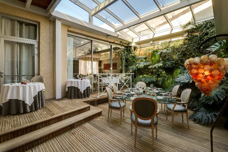 Hostellerie du Mont-Aime image