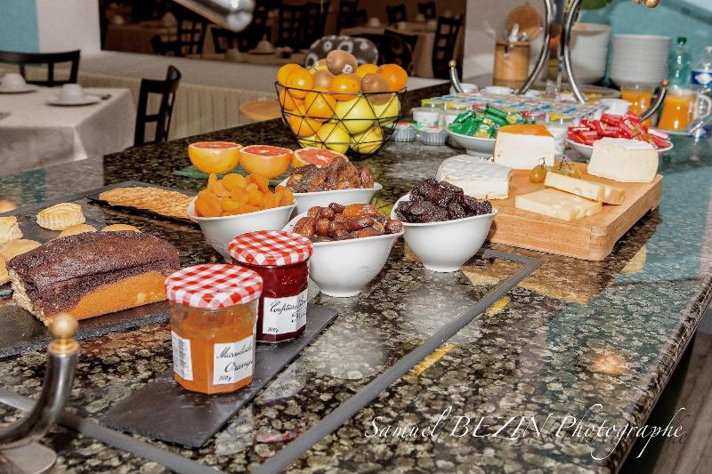 Hostellerie du Mont-Aime image